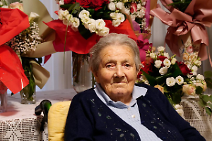 100 anni di lavoro, famiglia e memoria condivisa: grande festa a Cuorgnè per Rina Crotto
