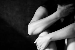 Revocati i domiciliari al 64enne che aggredì l’ex con acido: scatta la sorveglianza speciale