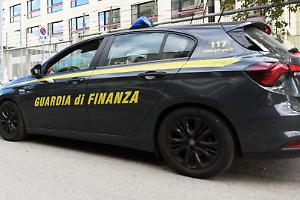 Asti, private banker tradisce i clienti: truffa da oltre 2 milioni