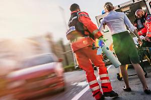 Villastellone, studentessa disabile investita e sbalzata in una bealera