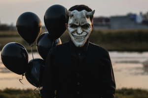 La violenza come spettacolo: analisi criminologica del caso di Moncalieri