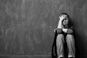 Aggressione sul treno: la Polizia ferma il 26enne già noto per minacce e violenze