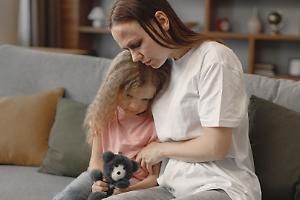 Cuneo, condannato il “padre padrone” che vietava ai vicini di salutare moglie e figlia