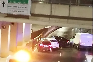 Incidente nel sottopasso Lingotto: chiusa l’entrata di via Ventimiglia