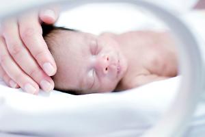 "Non sapevo di essere incinta": neonata trovata nel water