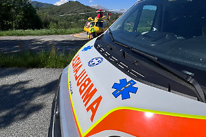 Travolge un ciclista e fugge: pensionata fermata e denunciata. E' di Pont Canavese
