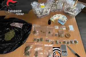 Serra in tinello e droghe assortite: 22enne ai domiciliari per spaccio