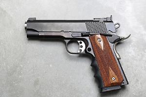 Il gioielliere che sparò ai rapinatori torna in aula e ribalta l’accusa: “Ho agito per proteggere la mia famiglia”