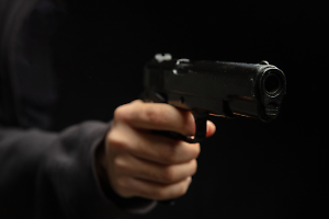 Uccise due rapinatori, gioielliere condannato in appello: «Siamo noi le vere vittime!»