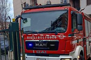 Fuga di gas vicino alla scuola Grassi: evacuati 1.400 studenti a Torino