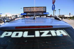 Tir perde il carico sulla tangenziale a Torino: traffico in tilt e uscita obbligatoria