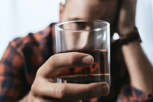 Minacce per 20 euro in un bar di Leini. Condannato per estorsione un cliente molesto