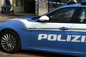 Pugni e morsi contro i poliziotti: arrestato un ventenne al Lingotto