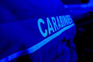 Finta chiamata dei carabinieri e lacrime al telefono: sgominata la rete delle truffe agli anziani che colpiva mezza Italia