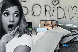 Rifiuti scaricati di notte e nessun controllo: al Villaretto il degrado trova sempre strada libera