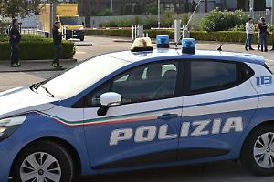 Bancomat rubato al supermercato, spesi oltre 130 euro in pochi minuti: denunciato un trentenne