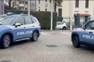 Monopattino rubato, alimenti scaduti. A Ivrea la polizia non guarda in faccia a nessuno