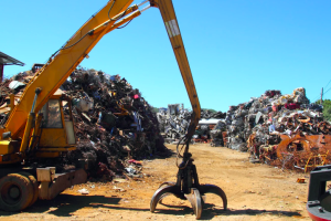 54 mila tonnellate “in nero”:  l’ex amministratore della Milano Rottami patteggia, l'impiegata va a processo a Ivrea