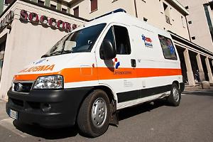 Attirato fuori casa con la scusa di un lavoro, pestato e speronato nella notte: Crescentino sotto shock