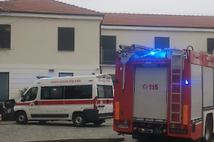 Malore sul treno a Settimo Torinese, uomo disteso a terra soccorso in stazione