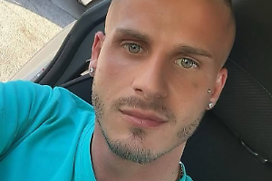 Tragedia a Grugliasco: 33enne muore dopo una caduta dal quinto piano, gesto volontario