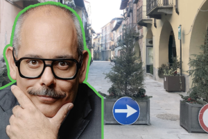 Ciriè, vandali scatenati in centro: “Non possiamo più ignorare quello che sta succedendo”