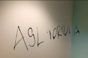 Torino, raid antagonista nella sede Asl di via San Secondo