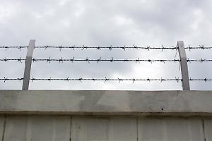 Carcere di Torino, crollo di intonaco al padiglione B: scatta l’allerta sicurezza