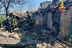 Esplode l’ordigno che stavano preparando: due anarchici morti