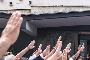 Saluto romano allo stadio, arriva la stangata: 5 anni di Daspo