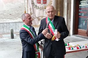 Caselle perde un pezzo della sua storia: addio all’ex sindaco Stefano Milelli