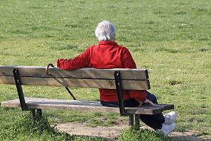 Truffatori in azione a Caluso: nel mirino gli anziani al cimitero