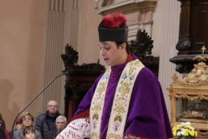 Don Mario Viano si ritira nel silenzio, emergono nuovi dettagli dalle indagini sulla canonica di Bosconero