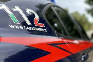 Carabinieri a volto coperto al parco: scoppia la polemica a Torino