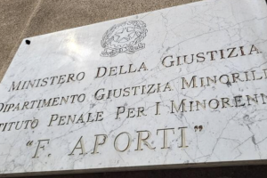 Evaso due volte in 48 ore: 17enne rintracciato in Olanda dopo la fuga dal Ferrante Aporti