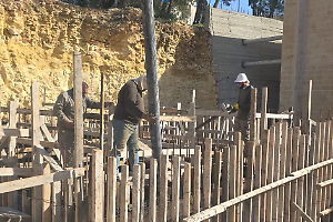 Una cisterna per l'acqua in Cisgiordania. Quando una città non si gira dall'altra parte