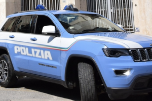 Cocaina nascosta sotto terra in un orto: maxi sequestro da 10 kg nel Cuneese