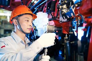 Stellantis già parla mandarino (ma giura che è solo per amicizia)