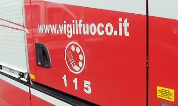 CESANA. Incendi: fiamme in alta Valle Susa, bruciano baite