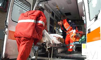 BOBBIO PELLICE. Incidenti stradali: scontro frontale tra auto, un morto