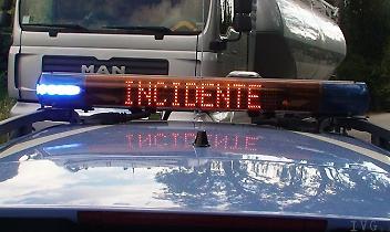 SAN GILLIO. Incidenti stradali: auto contro minibus, morto anziano