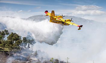 GIVOLETTO. Incendi: Piemonte; Canadair ed elicotteri in azione