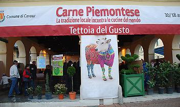 CAVOUR. La festa della carne di razza piemontese