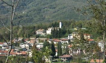 VAL DI CHY. Pensionato muore in solitudine e 10 cani gli mangiano il volto