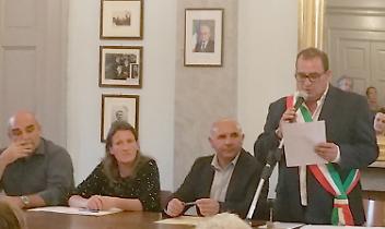 VESTIGNÈ. Pubblico delle grandi occasioni per Aibino