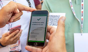 A maggio via Pass e mascherine, smartworking fino giugno
