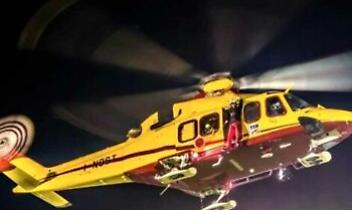 Dramma sulla via Torino: ciclista sotto un’auto, è grave