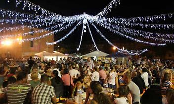 Festa di paese (immagine d'archivio)