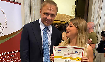 Il Ministro premia con la medaglia d'oro i vini del Canavese