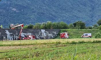Quattro dirigenti di Edison indagati per la morte dell'operaio caduto nel canale